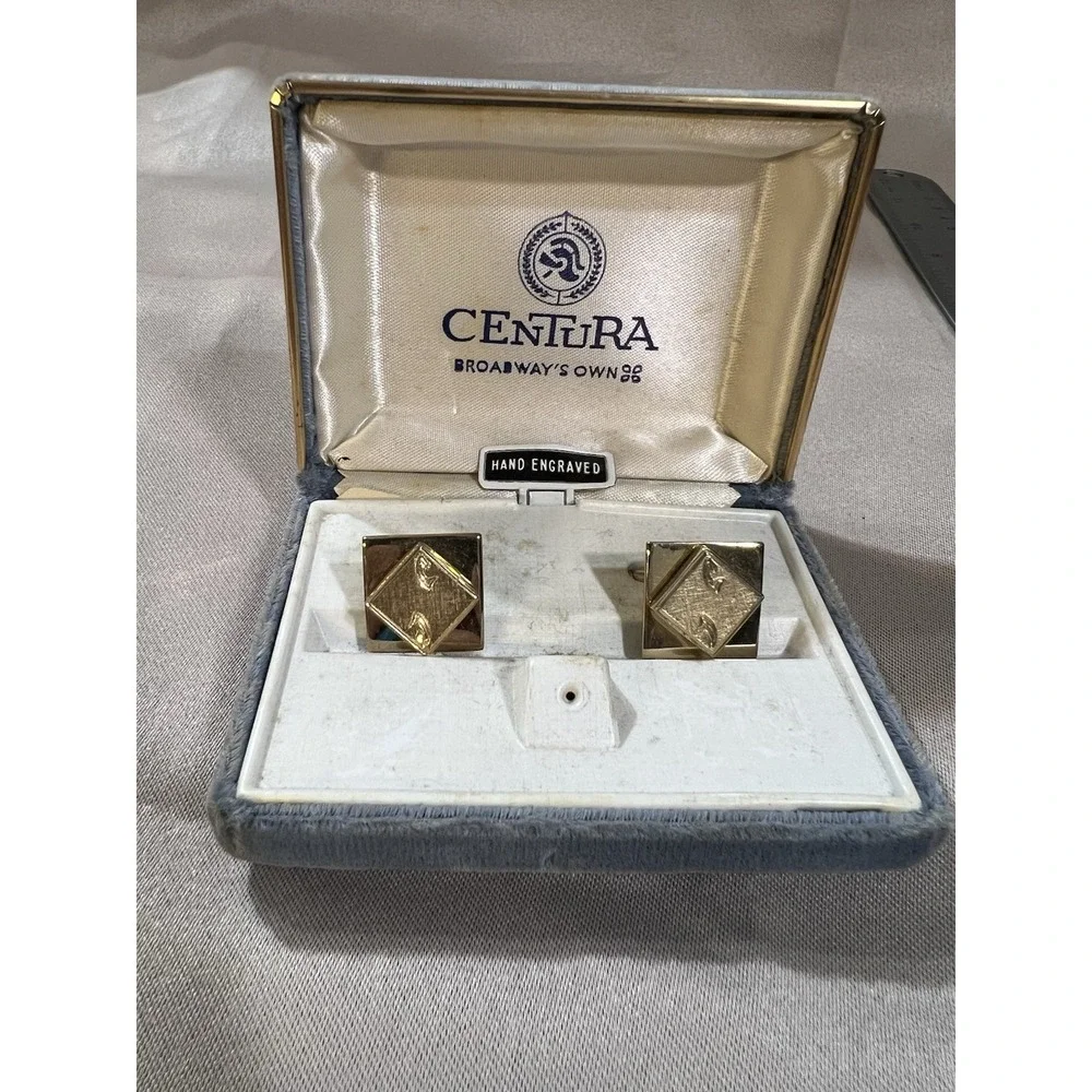 VTG GOLD TONE CUFFLINKS CENTURA (2533)‎